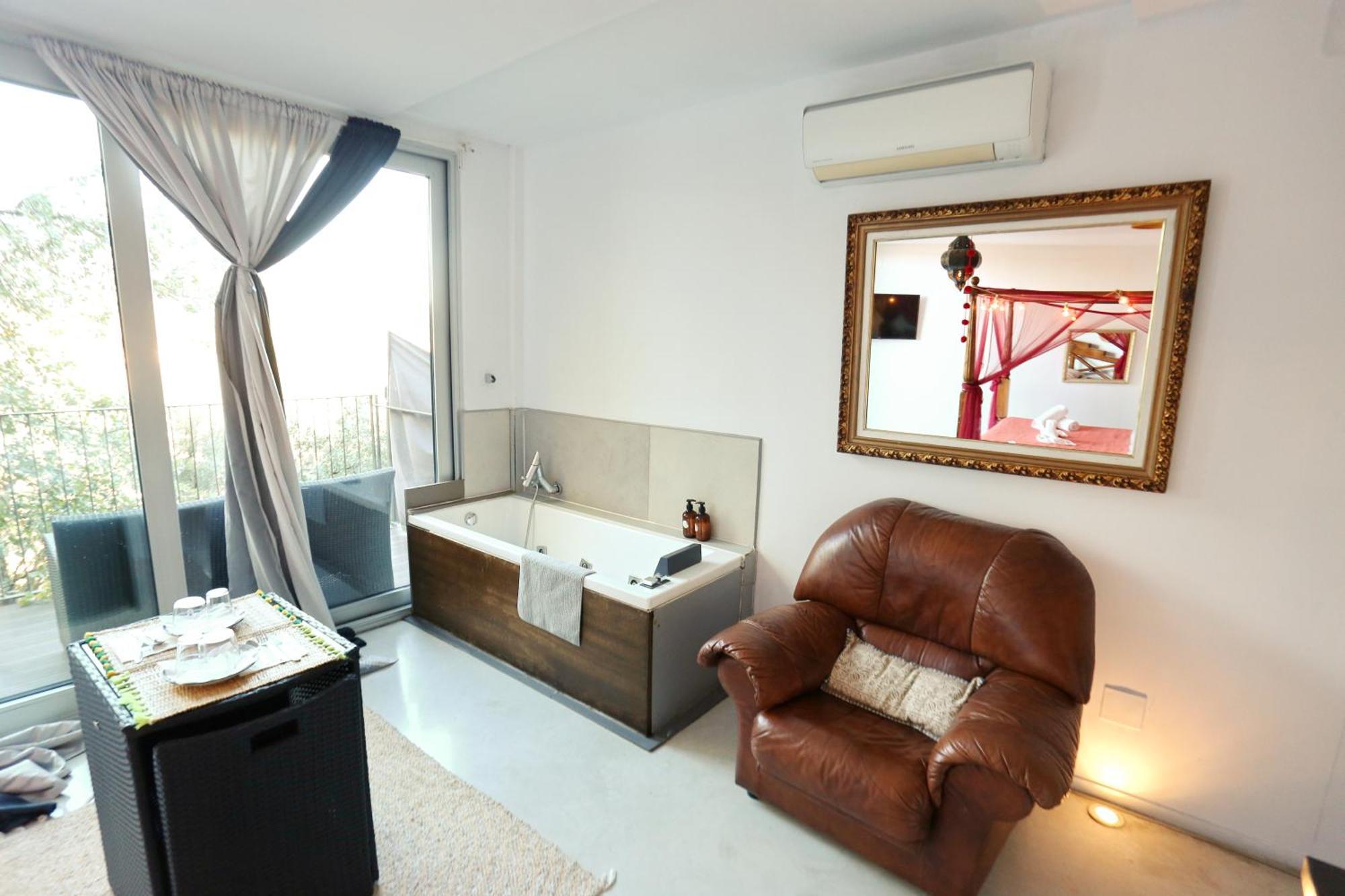 Les Suites ซานตามาเรียเดปาเลาตอร์เดรา ภายนอก รูปภาพ